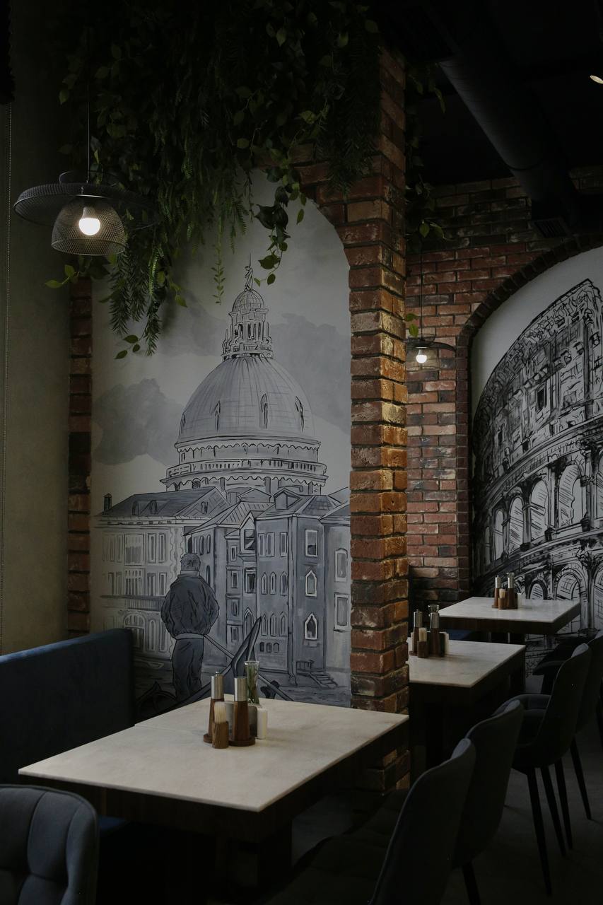 Купольная роспись над столом